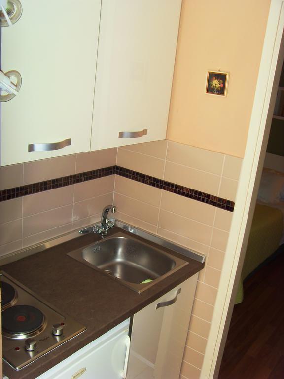 Karmelita's Place -studio *